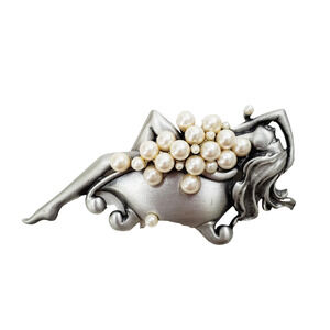 JJ Jonette Jewelry Co. Woman in Bubble Bath Brooch Pin Faux Pearl Pewter Finish